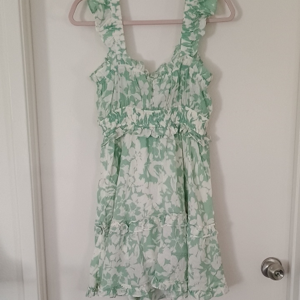 NWT Blu Pepper Floral Green and White Ruffle Mini Summer Vacation Dress - Picture 4 of 6